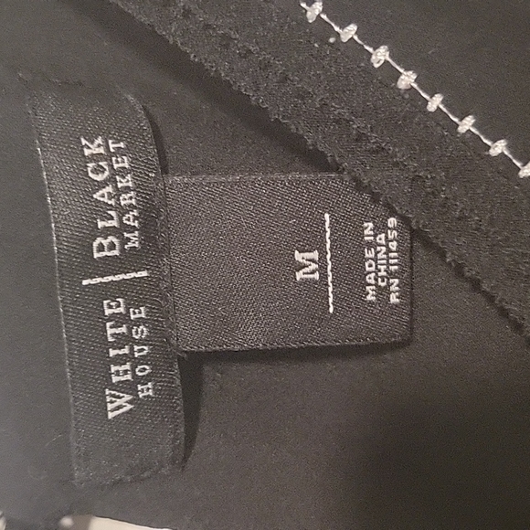 White House Black Market sleeveless top - Picture 3 of 5